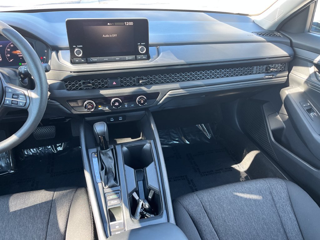 Used 2025 Honda Accord LX image 38
