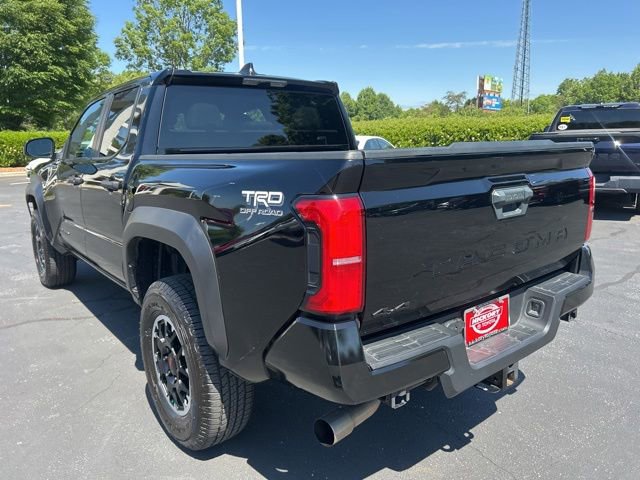 Used 2024 Toyota Tacoma TRD Off-Road AWD/4WD image 11