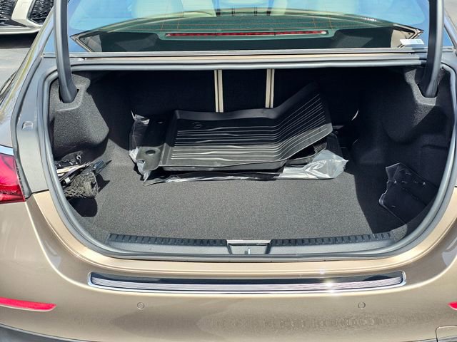 New 2026 Mercedes-Benz E 350 4MATIC Sedan image 10