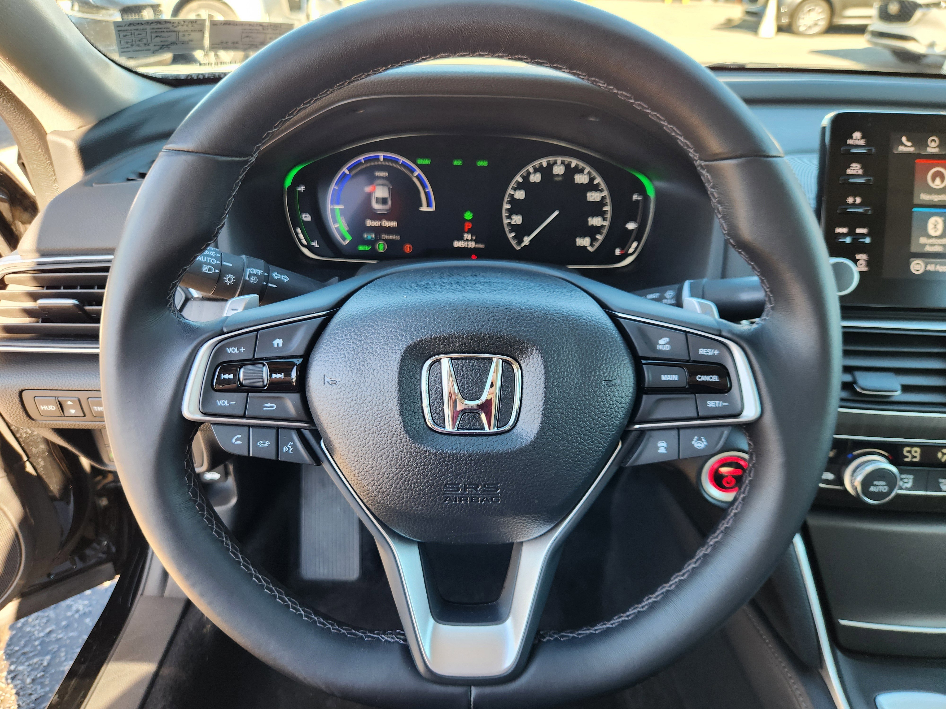 Used 2018 Honda Accord Touring image 9