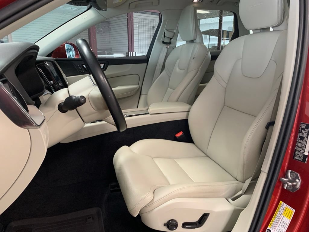 Used 2019 Volvo XC60 T6 Inscription w/ Protection Package AWD/4WD image 12