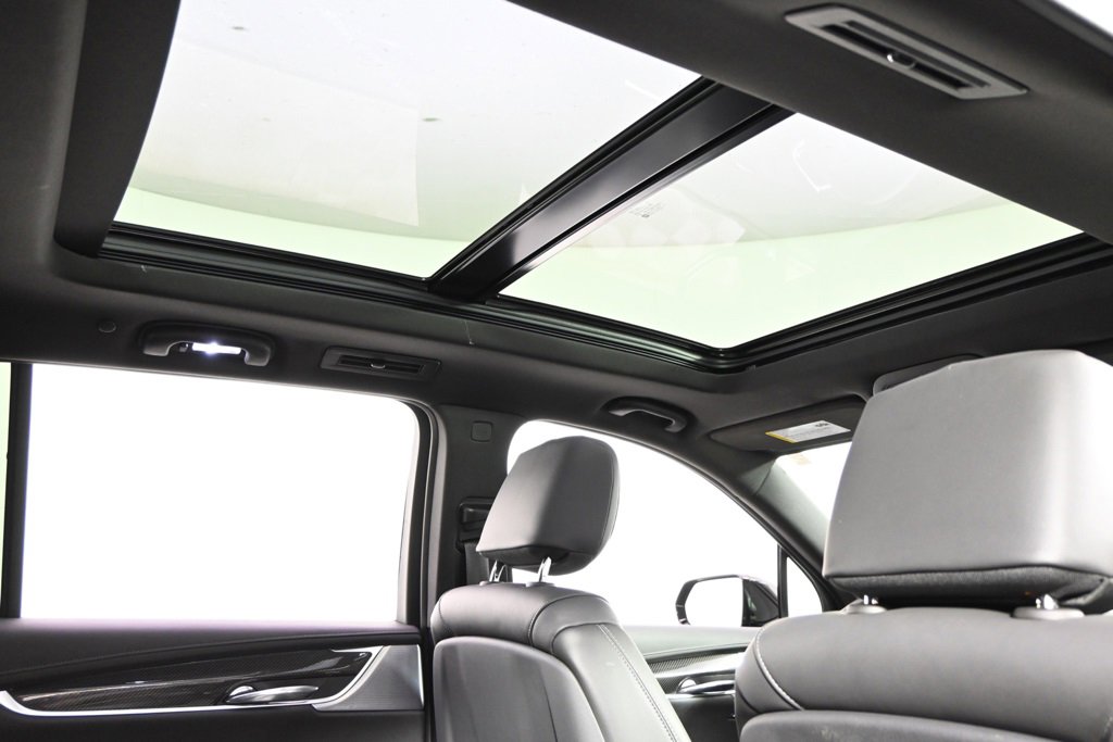 Certified 2025 Cadillac XT6 Sport w/ Technology Package image 16