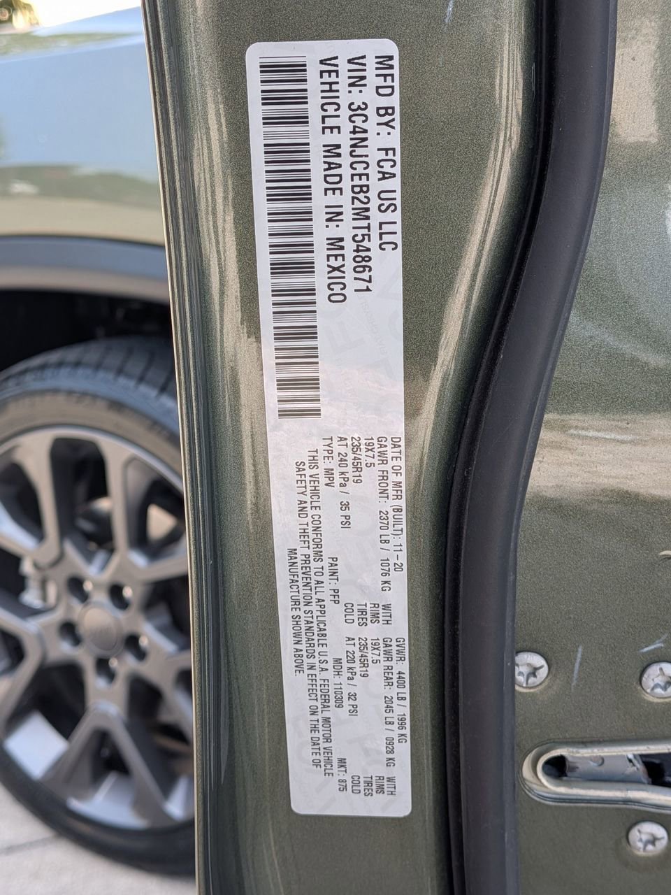 Used 2021 Jeep Compass Latitude w/ Sun and Sound Group FWD image 27