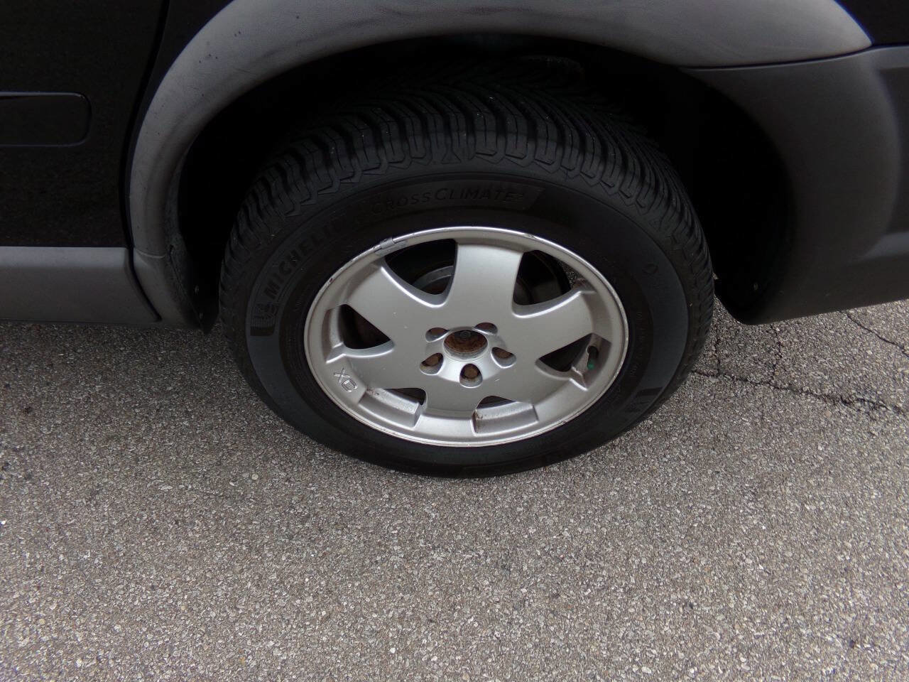 Used 2004 Volvo V70 AWD/4WD image 35