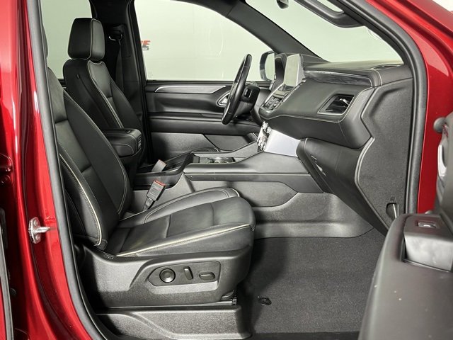 Used 2022 GMC Yukon SLT w/ SLT Luxury Package image 34