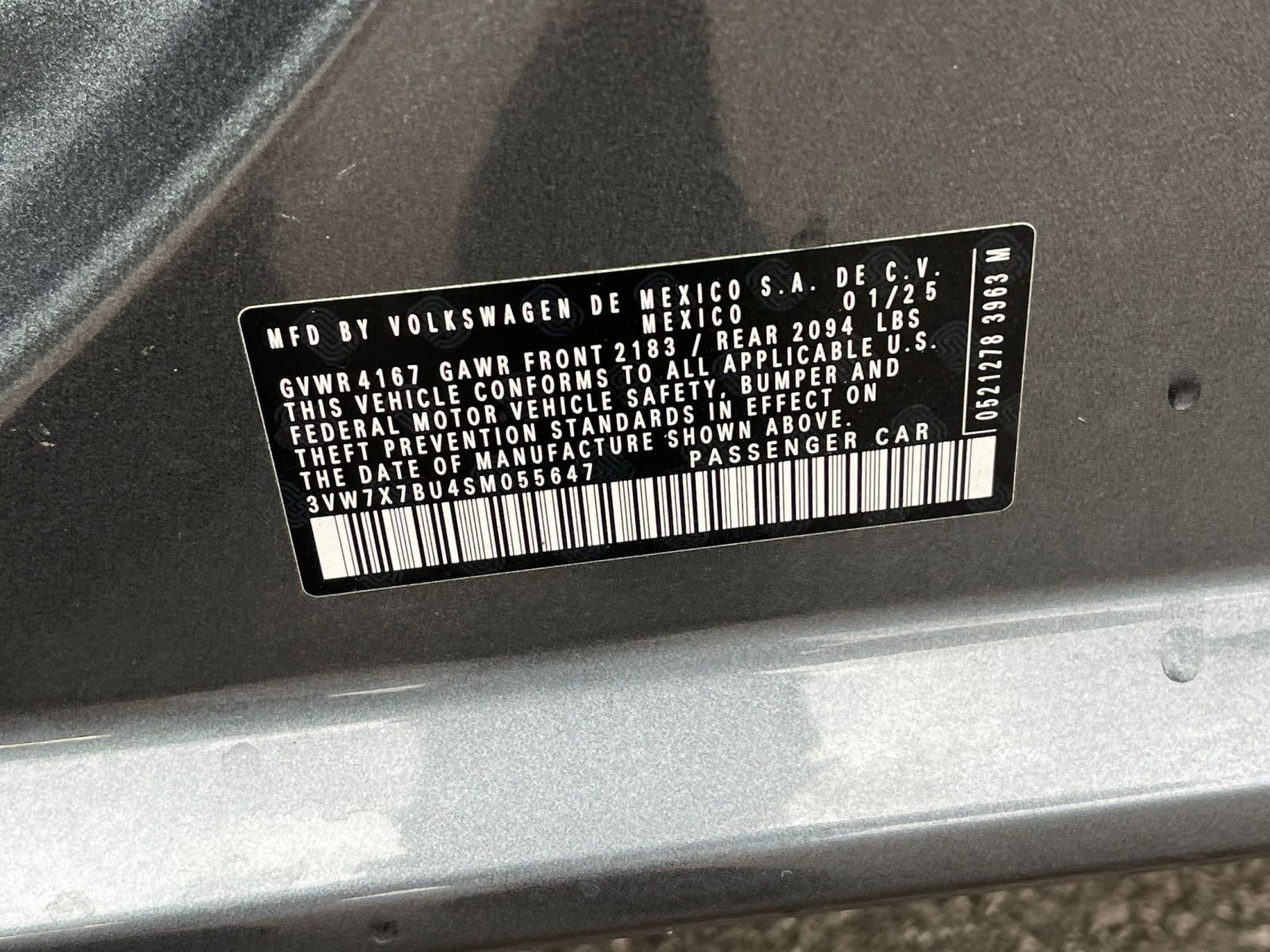 Used 2025 Volkswagen Jetta SE image 28