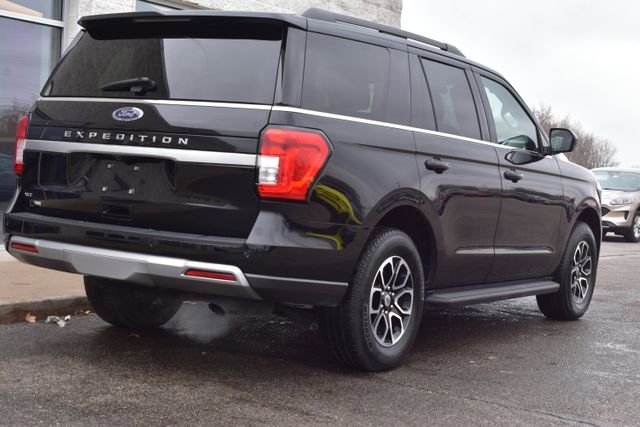 Used 2024 Ford Expedition XLT image 5
