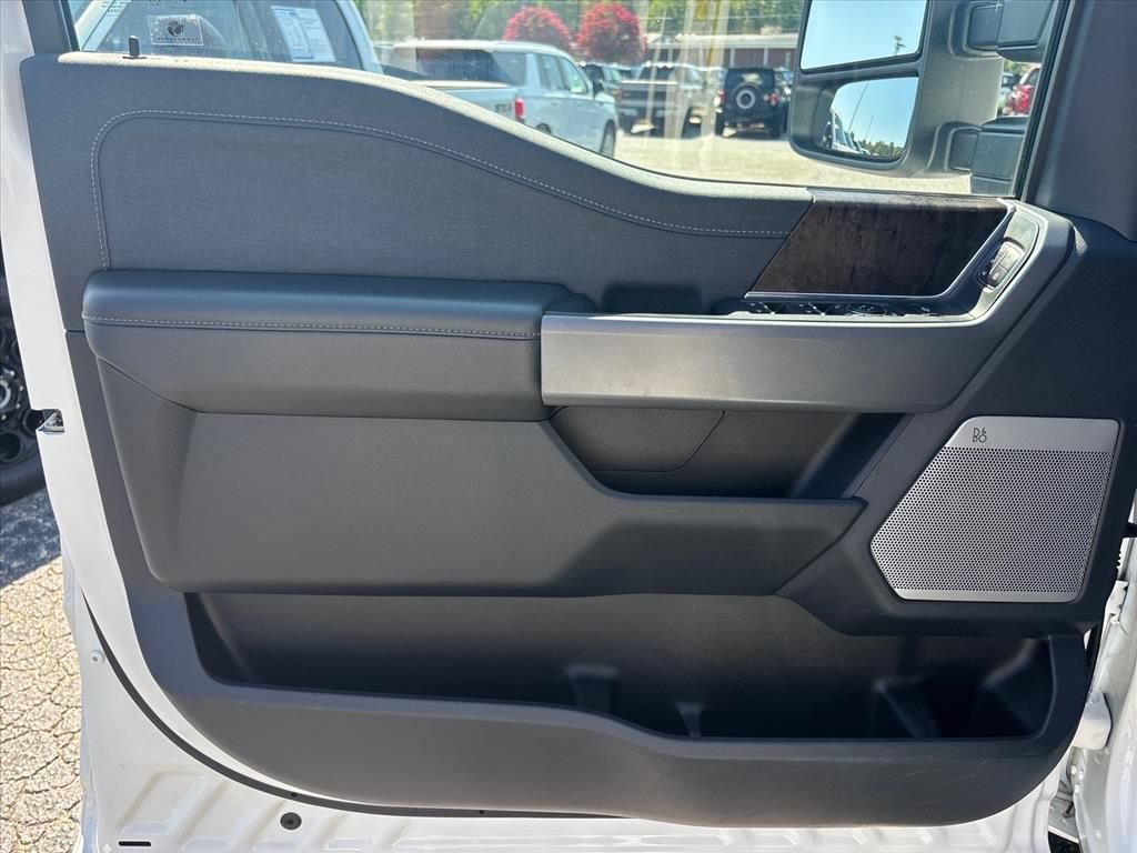 Used 2023 Ford F450 Lariat w/ Lariat Ultimate Package AWD/4WD image 25