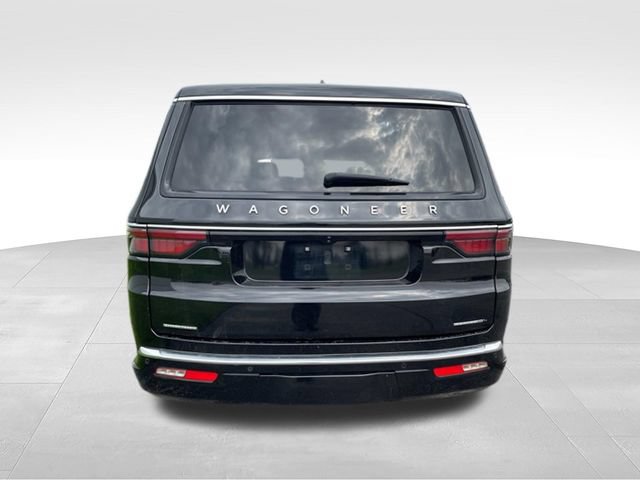 Used 2023 Jeep Wagoneer L Series II AWD/4WD image 13