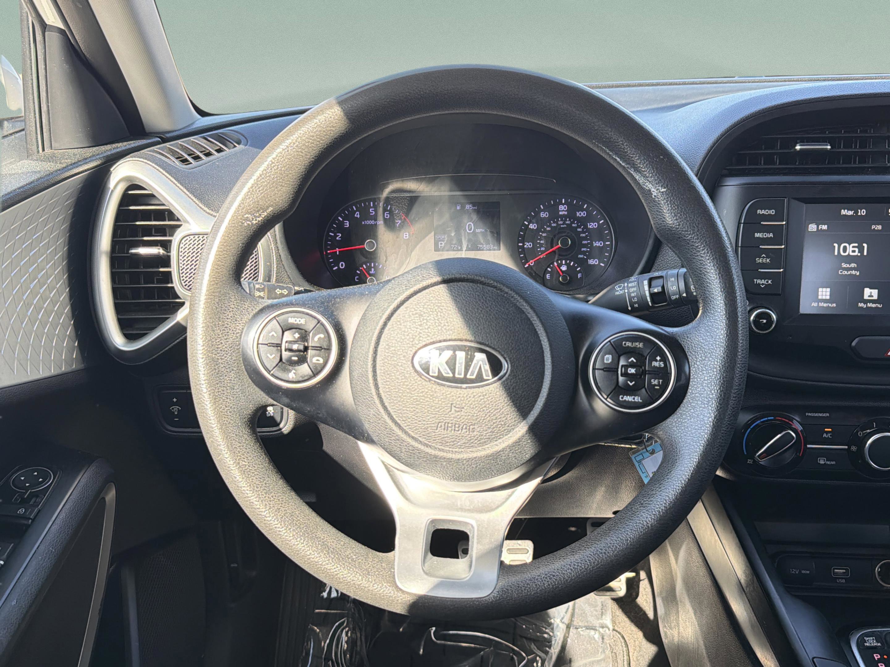 Used 2021 Kia Soul LX image 21