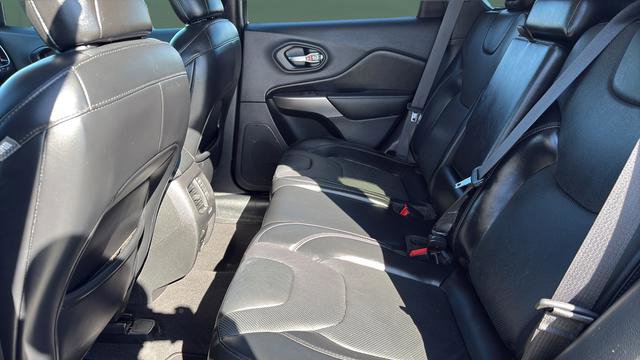 Used 2020 Jeep Cherokee Limited AWD/4WD image 21