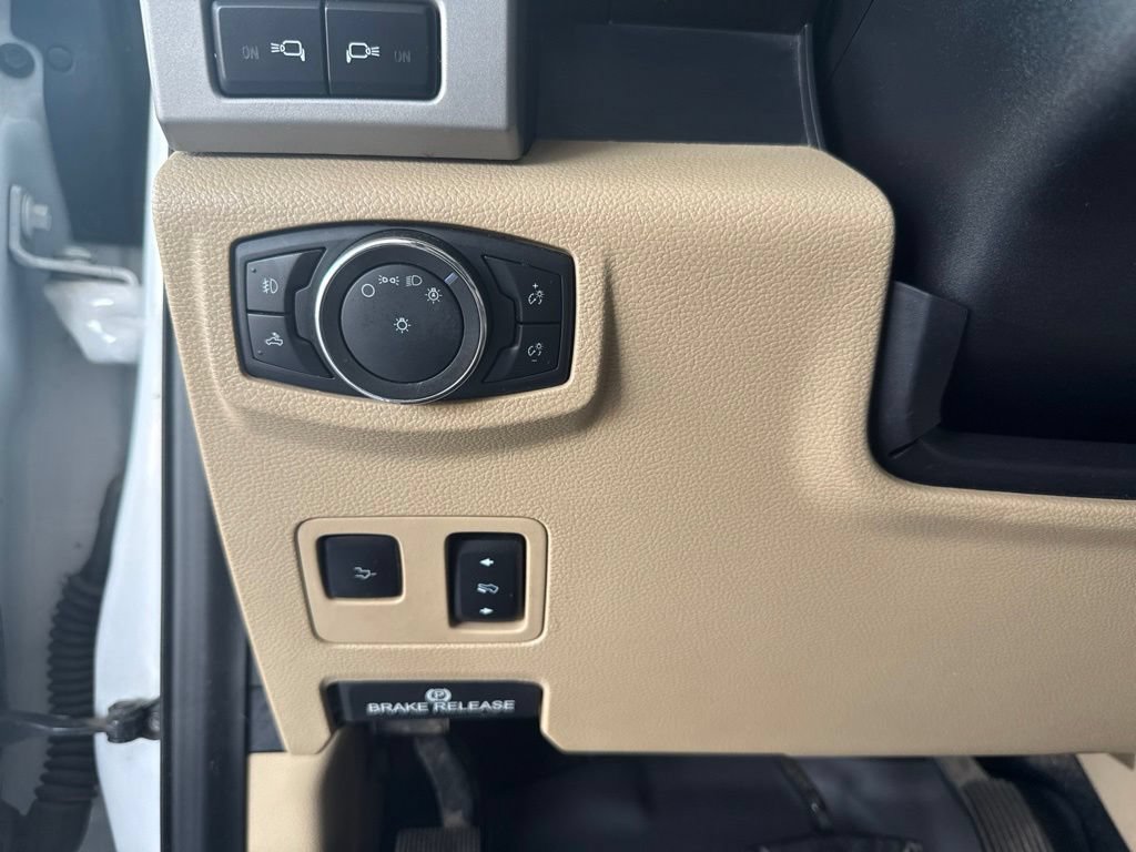 Used 2020 Ford F250 Lariat w/ Lariat Ultimate Package AWD/4WD image 34