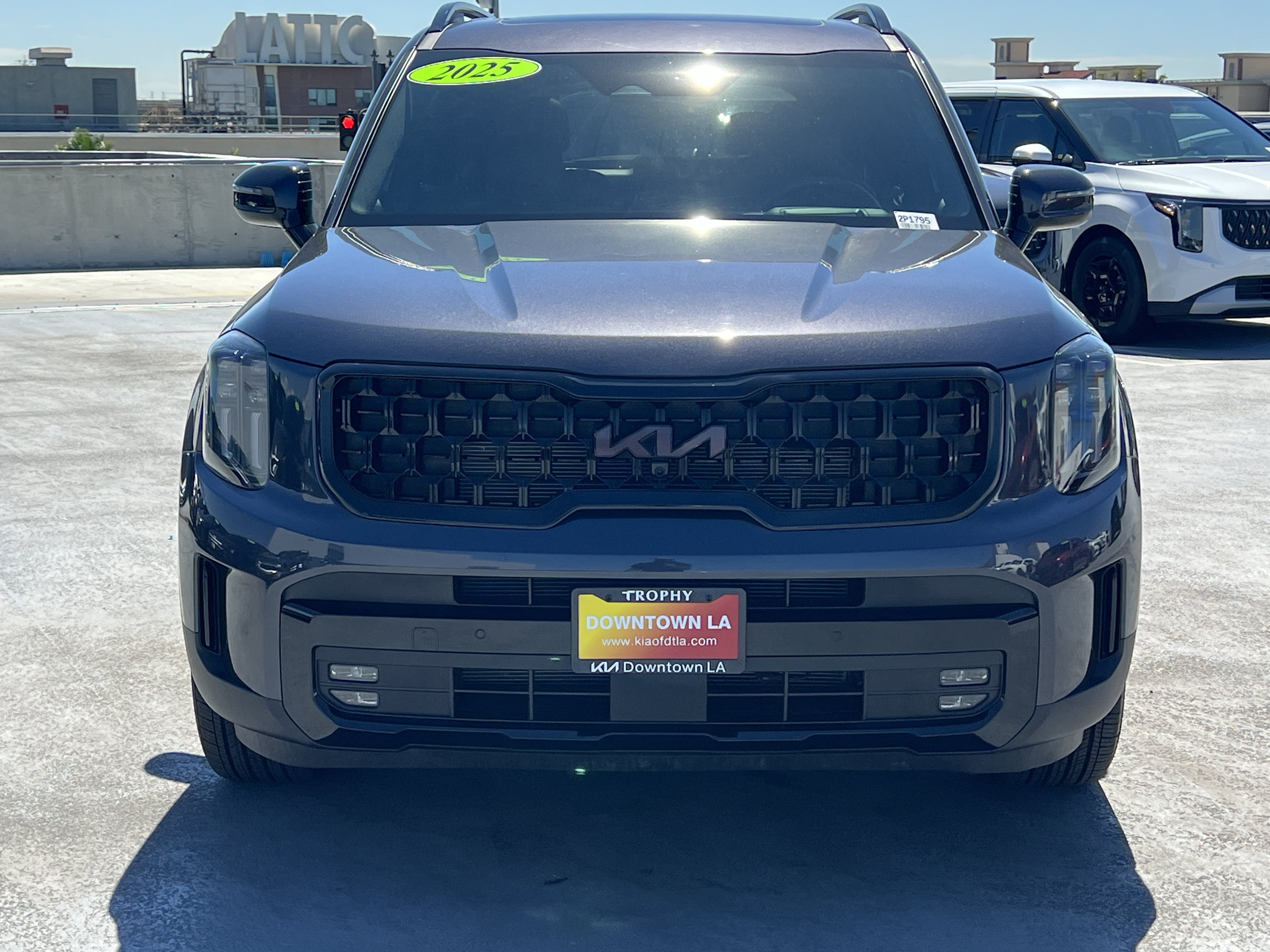 Certified 2025 Kia Telluride SX Prestige X-Line AWD/4WD image 12