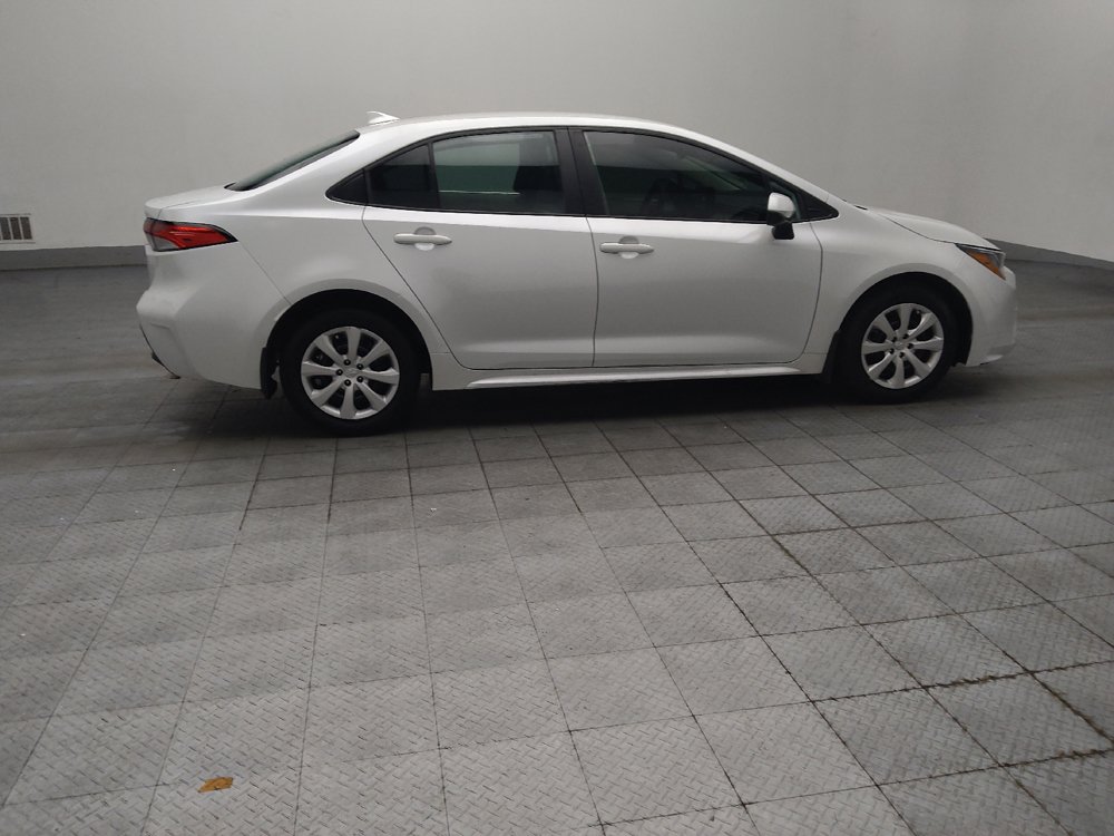 Used 2025 Toyota Corolla LE FWD image 10