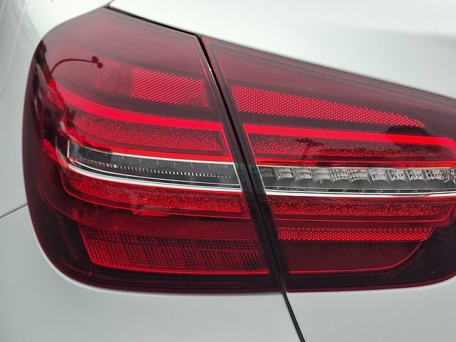 Used 2020 Mercedes-Benz GLA 250 4MATIC image 10