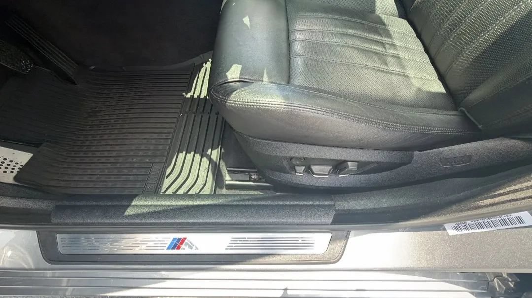 Used 2013 BMW M5 RWD image 22