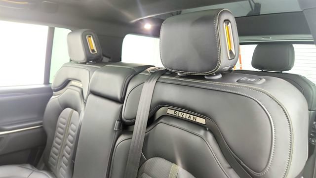 Used 2026 Rivian R1S Adventure AWD/4WD image 49