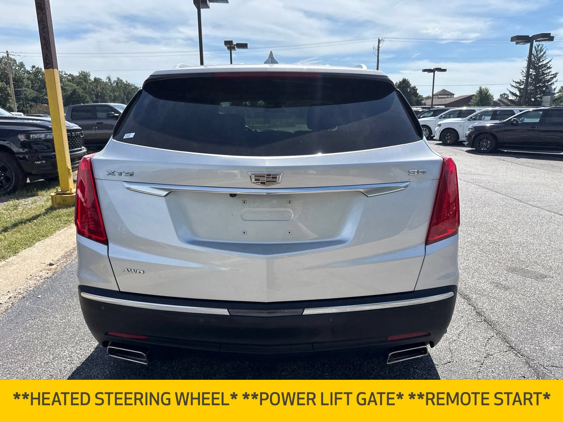 Used 2019 Cadillac XT5 Premium Luxury AWD/4WD image 11