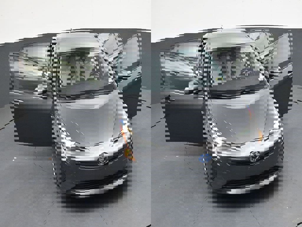 Used 2017 Toyota Prius Two image 36