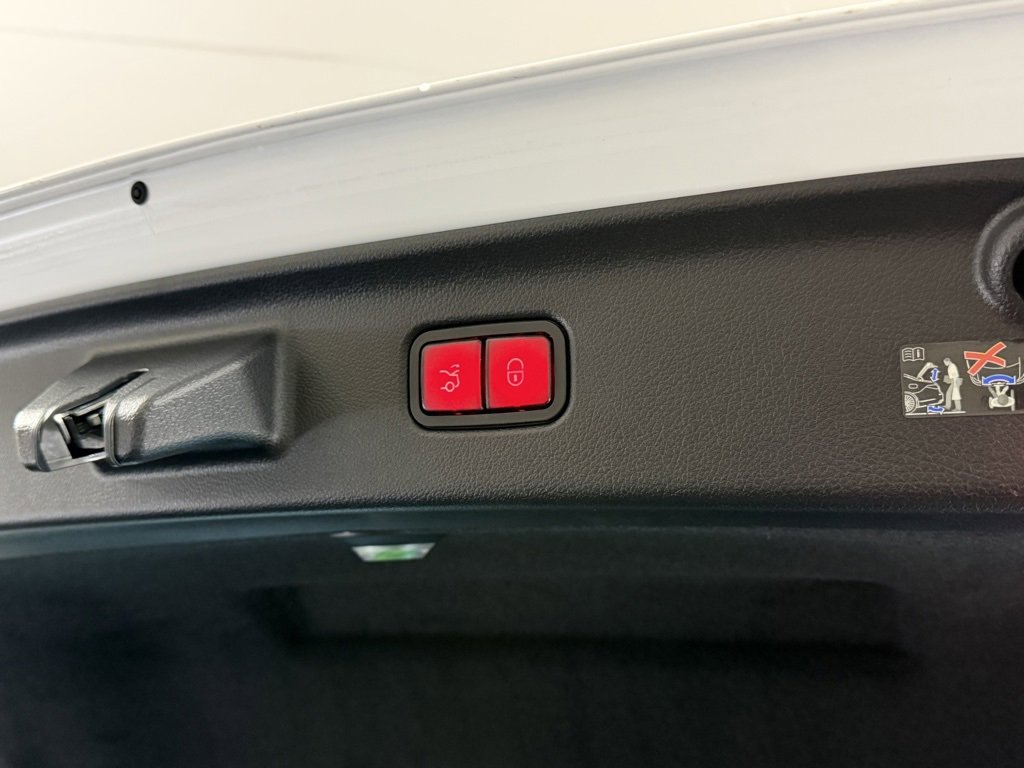 Used 2025 Mercedes-Benz S 580 4MATIC Sedan image 43