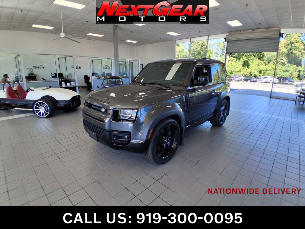 Used 2023 Land Rover Defender 90 X-Dynamic SE image 1