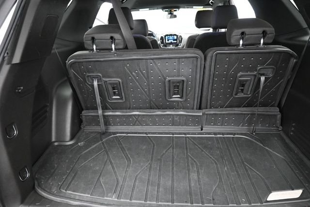 Used 2023 Chevrolet Traverse LT FWD image 28