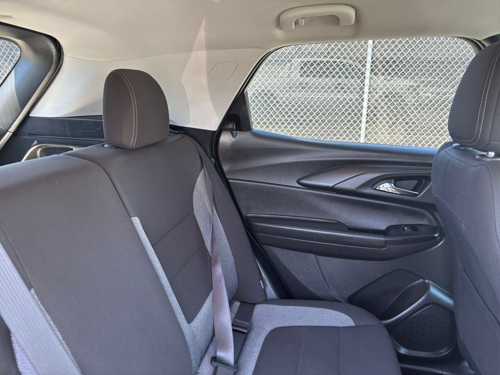 Used 2025 Chevrolet TrailBlazer LT FWD image 38