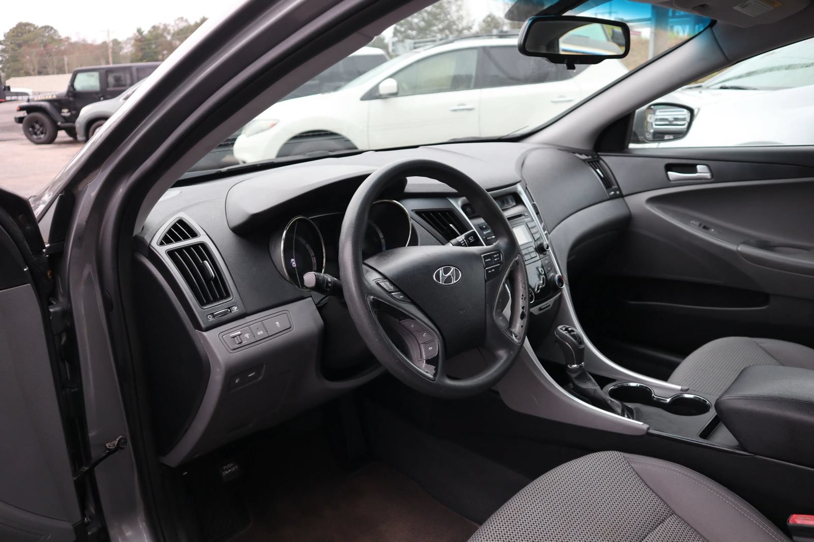 Used 2012 Hyundai Sonata GLS FWD image 8