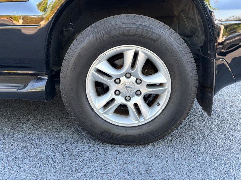 Used 2004 Lexus GX 470 image 12