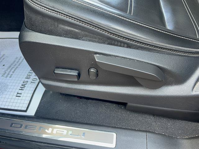 Used 2022 GMC Canyon Denali AWD/4WD image 12