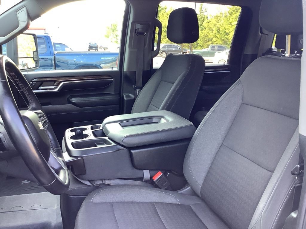 Used 2024 Chevrolet Silverado 2500 LT image 27
