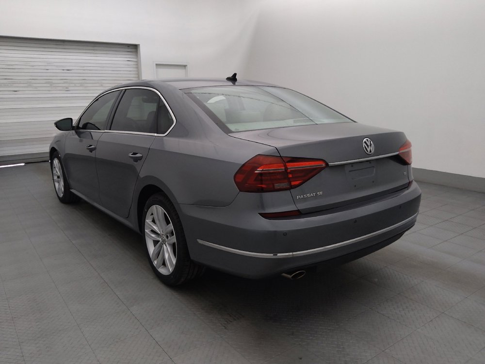 Used 2018 Volkswagen Passat 2.0T SE FWD image 5