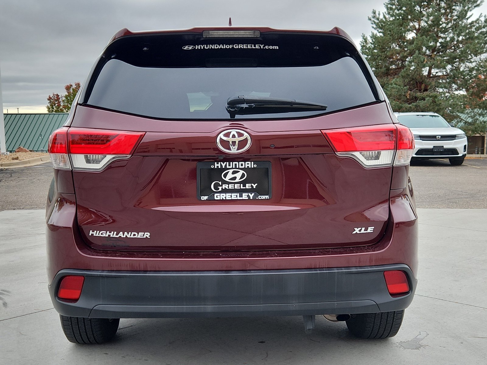 Used 2018 Toyota Highlander XLE FWD image 4