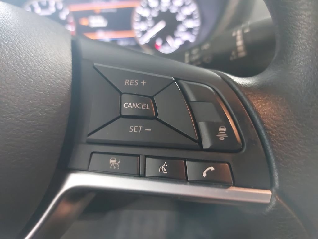 Certified 2025 Nissan Sentra SV FWD image 17