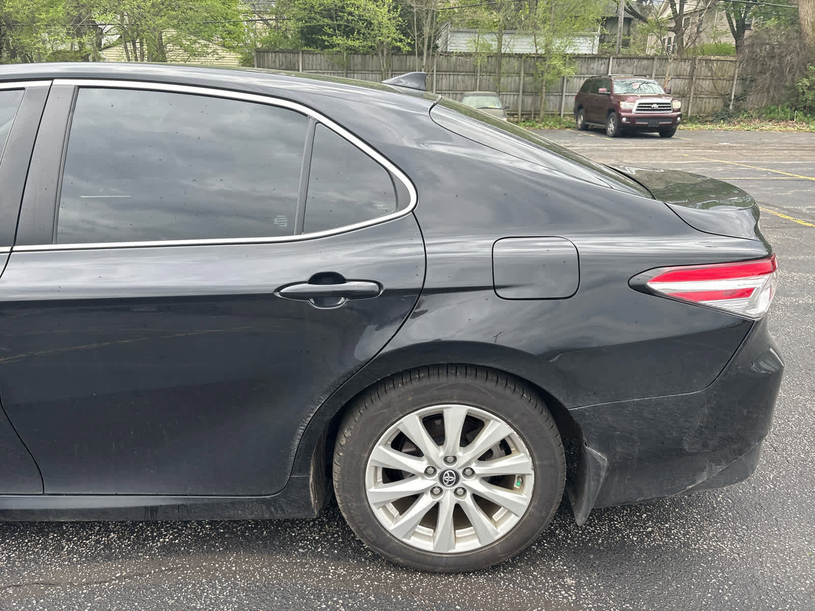 Used 2019 Toyota Camry LE w/ Convenience Package image 4