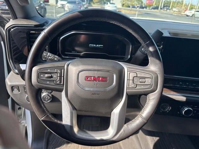 Used 2022 GMC Sierra 1500 Elevation w/ LPO, Elevation Black Package image 9