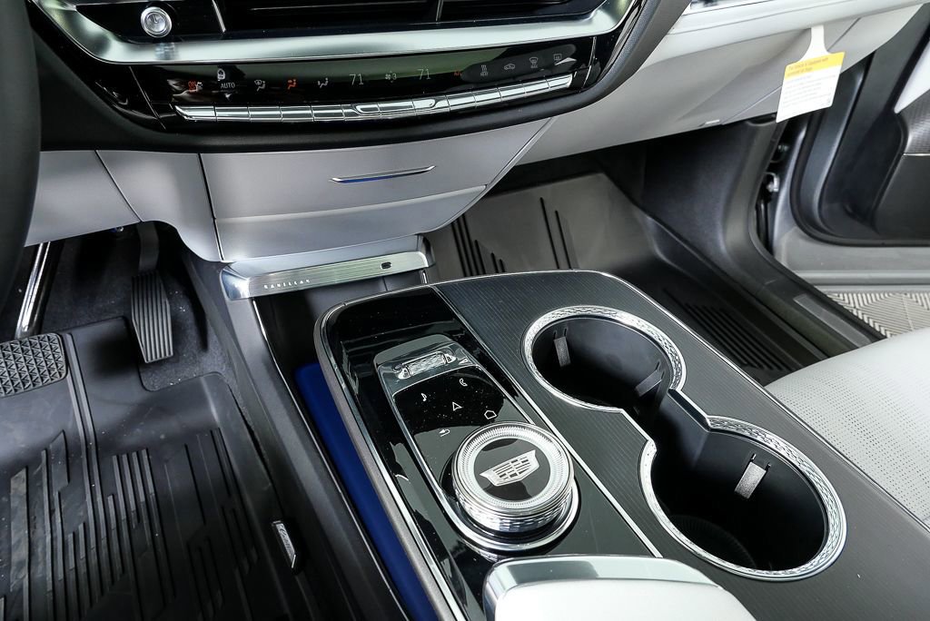 New 2026 Cadillac Lyriq Sport image 17