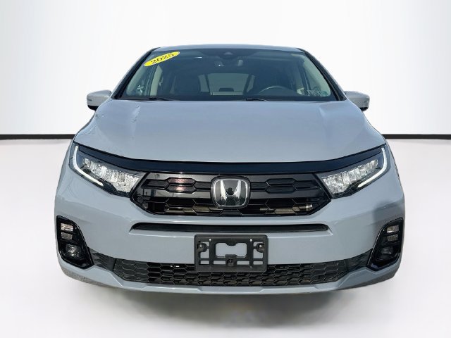 Certified 2025 Honda Odyssey Elite image 2