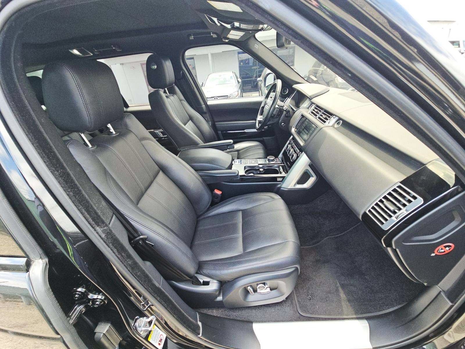 Used 2016 Land Rover Range Rover HSE AWD/4WD image 6