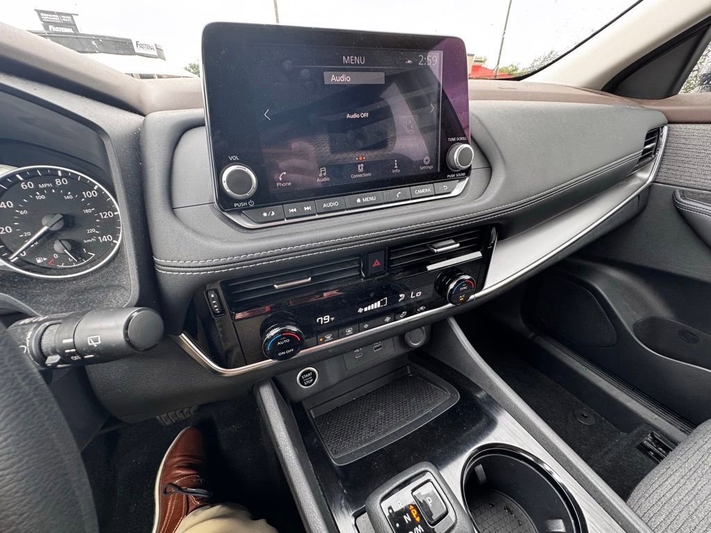 Used 2023 Nissan Rogue SV AWD/4WD image 11