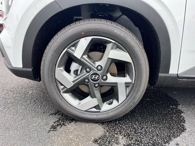New 2026 Hyundai Venue SEL FWD image 7