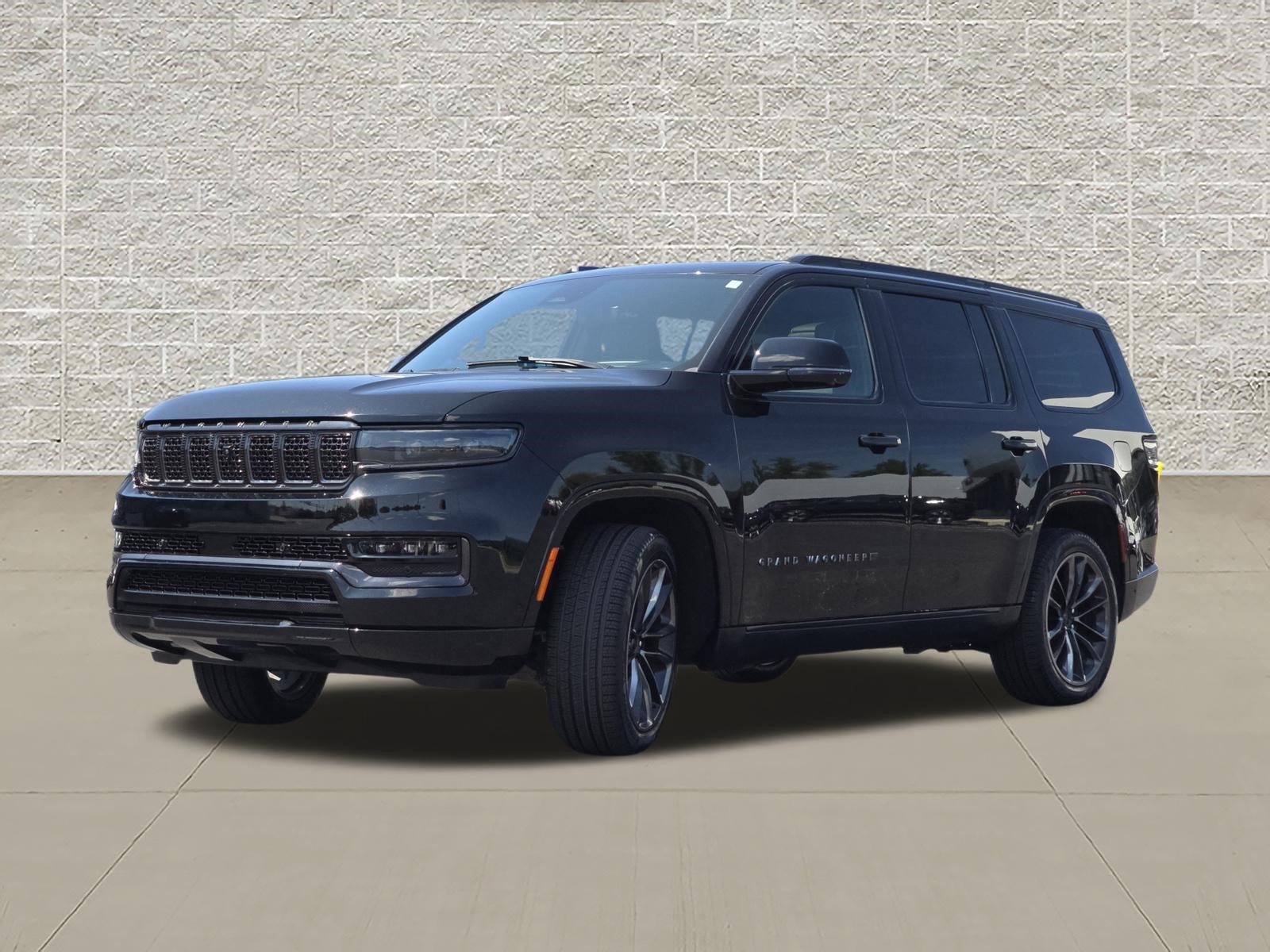 Used 2025 Jeep Grand Wagoneer Series II Obsidian w/ Quick Order Packagew 28T AWD/4WD image 3