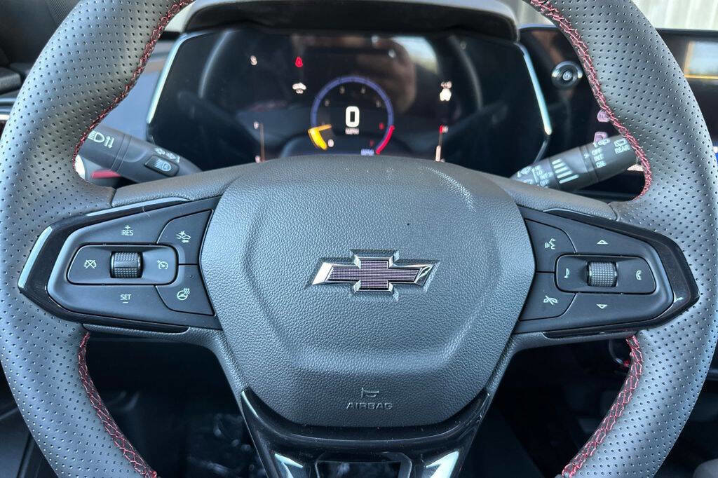 New 2026 Chevrolet Trax RS w/ Sunroof Package image 24