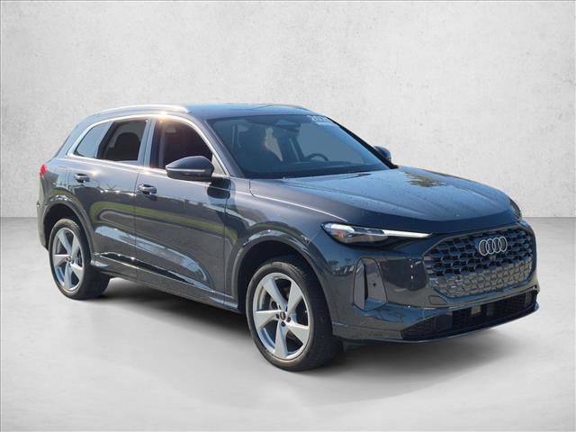 Certified 2025 Audi Q5 Premium w/ Premium Plus AWD/4WD image 3