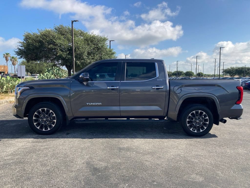 Used 2025 Toyota Tundra Limited AWD/4WD image 7