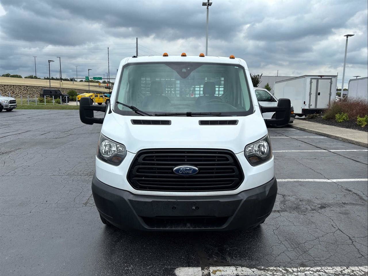 Used 2019 Ford Transit 250 138 RWD image 3