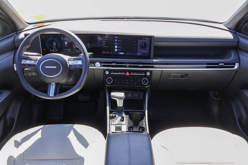 Certified 2025 Hyundai Santa Cruz SEL image 6