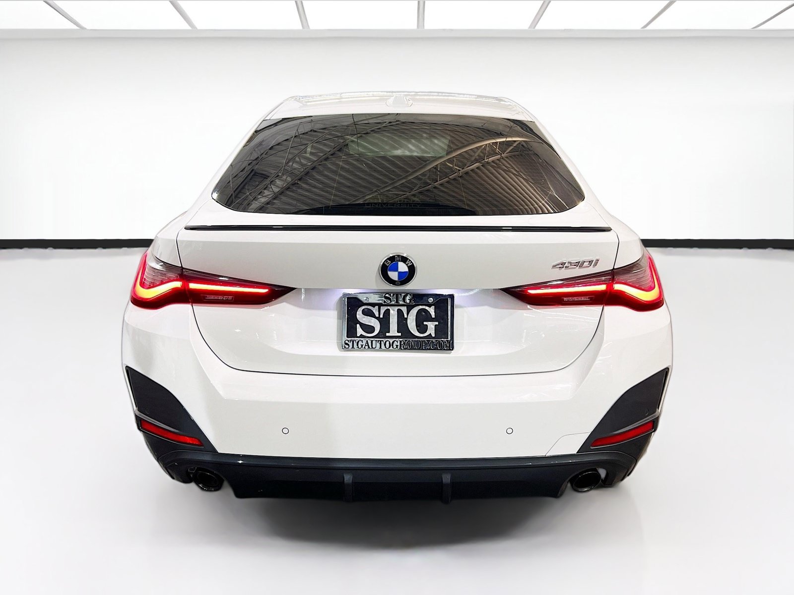 Used 2023 BMW 430i Gran Coupe w/ M Sport Package RWD image 5
