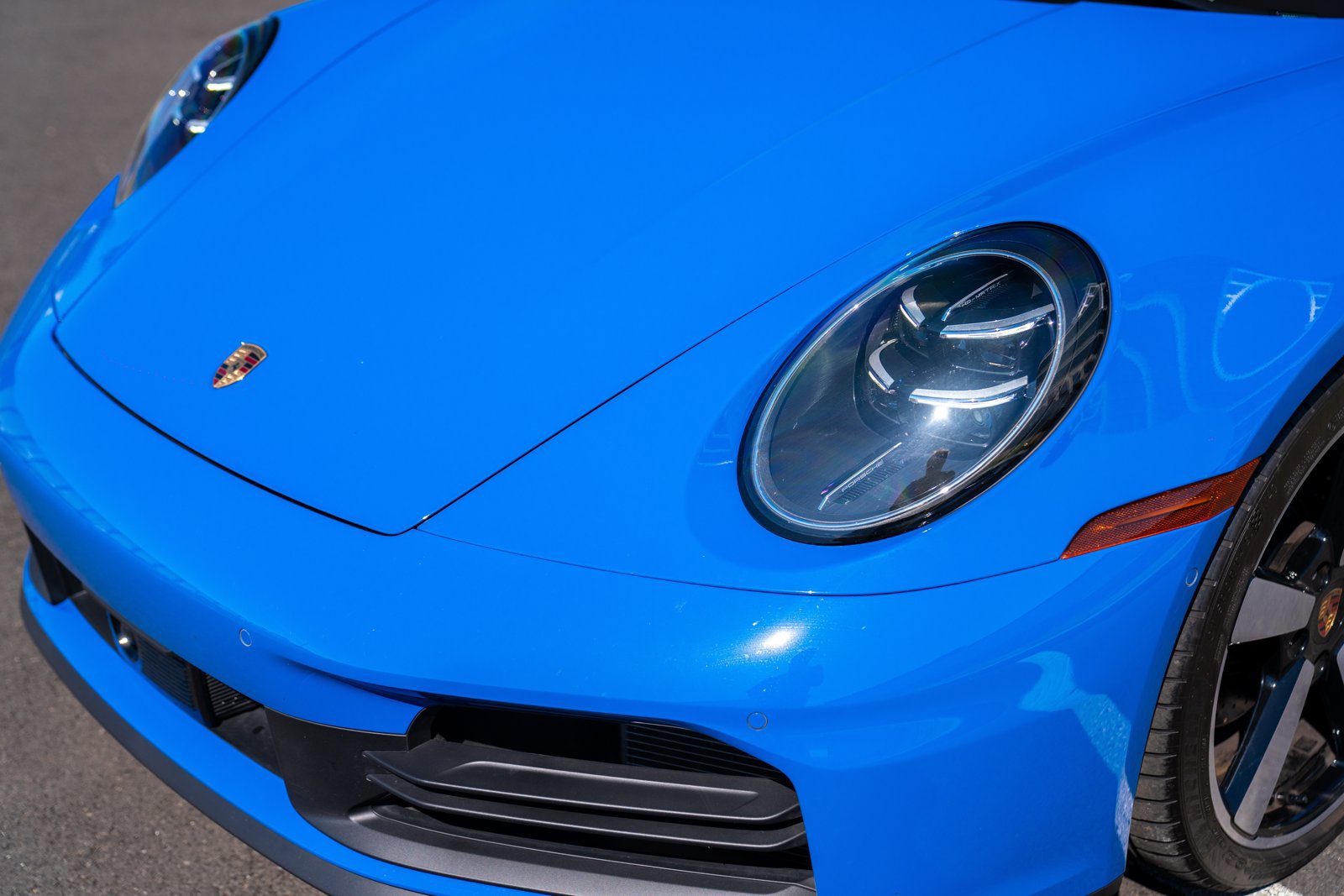 Certified 2025 Porsche 911 Carrera RWD image 30