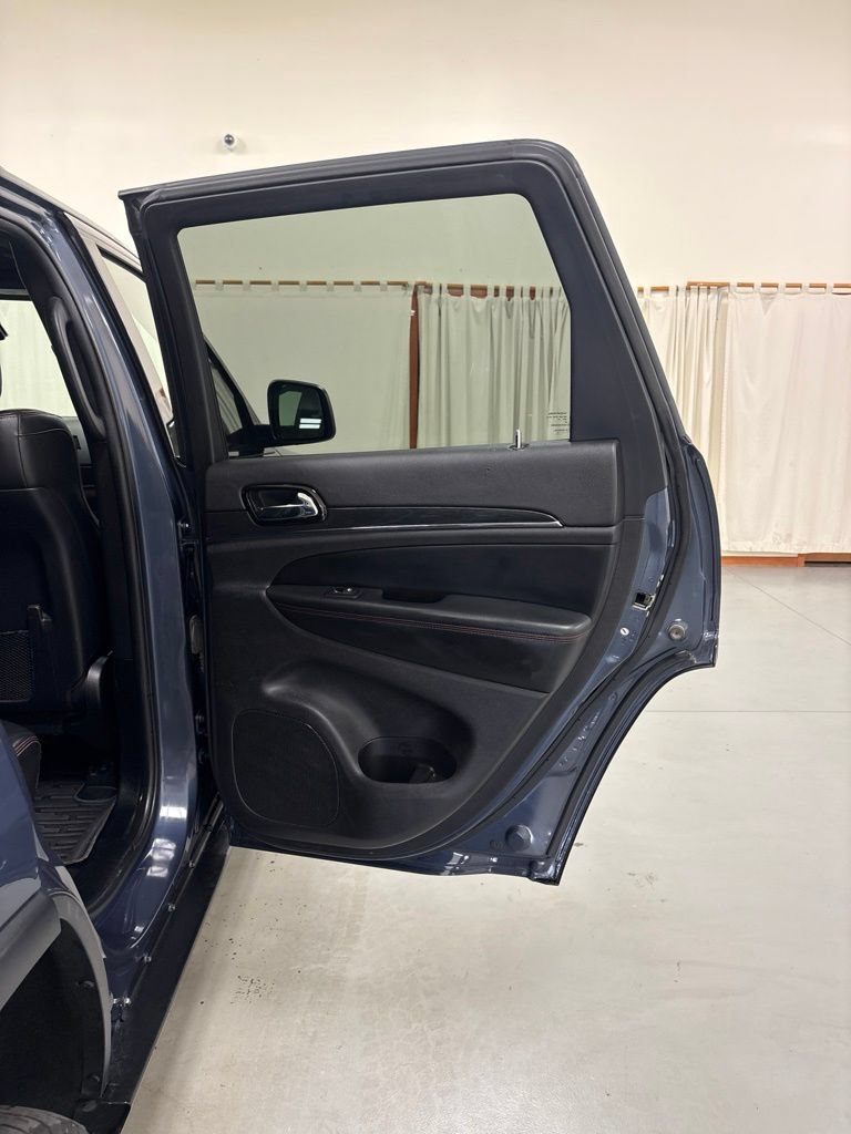 Used 2021 Jeep Grand Cherokee Trailhawk w/ Trailhawk Luxury Group AWD/4WD image 31